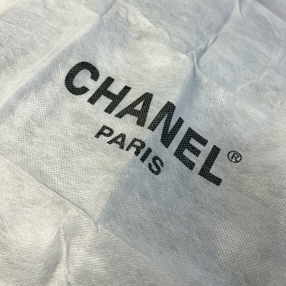 Chanel black leather bag with stitching - Picture 3 of 13